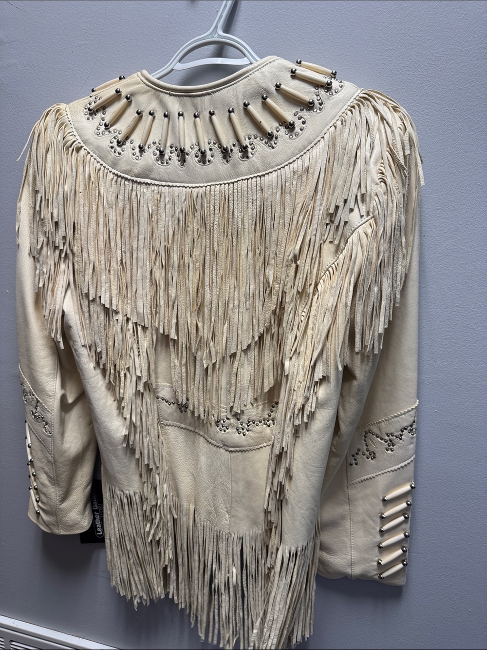 Leather Gallery Women's Cream Fringe Leather Jacket - Picture 6 of 6